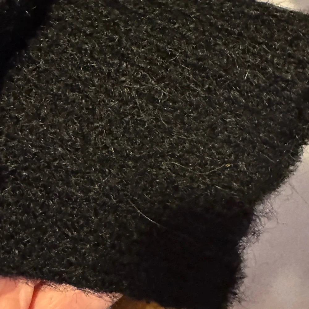 GAP Women's Charcoal Crew Neck Sweater - Picture 5 of 8